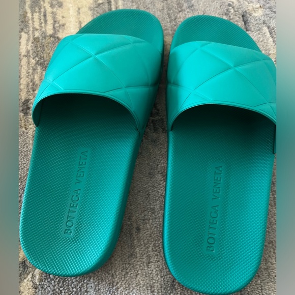 BOTTEGA VENETA Rubber The Slider Sandals size 38 in Neptune - Picture 5 of 10